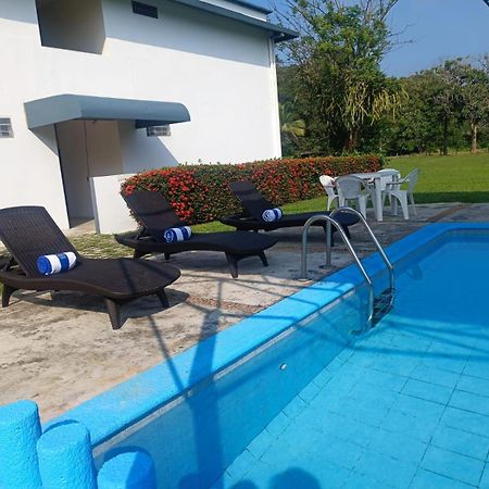 Hotel Los Leones Palenque Kültér fotó