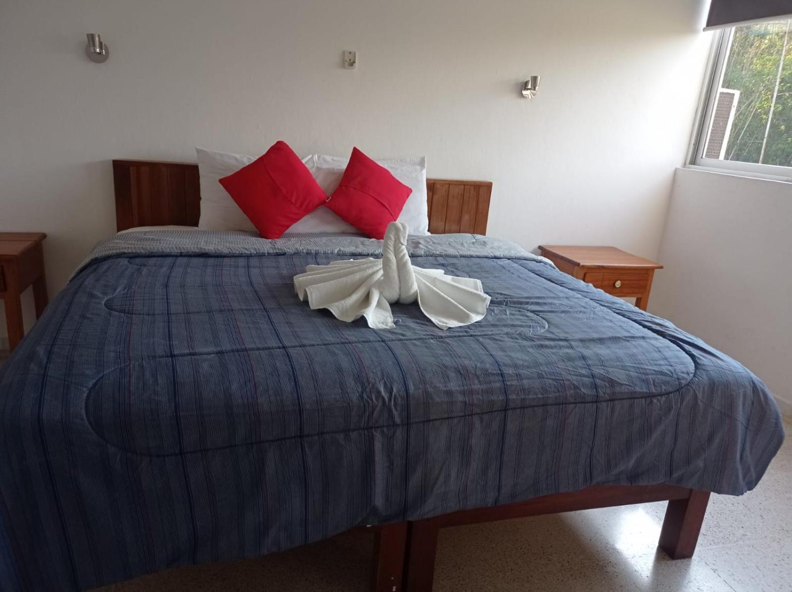 Hotel Los Leones Palenque Kültér fotó