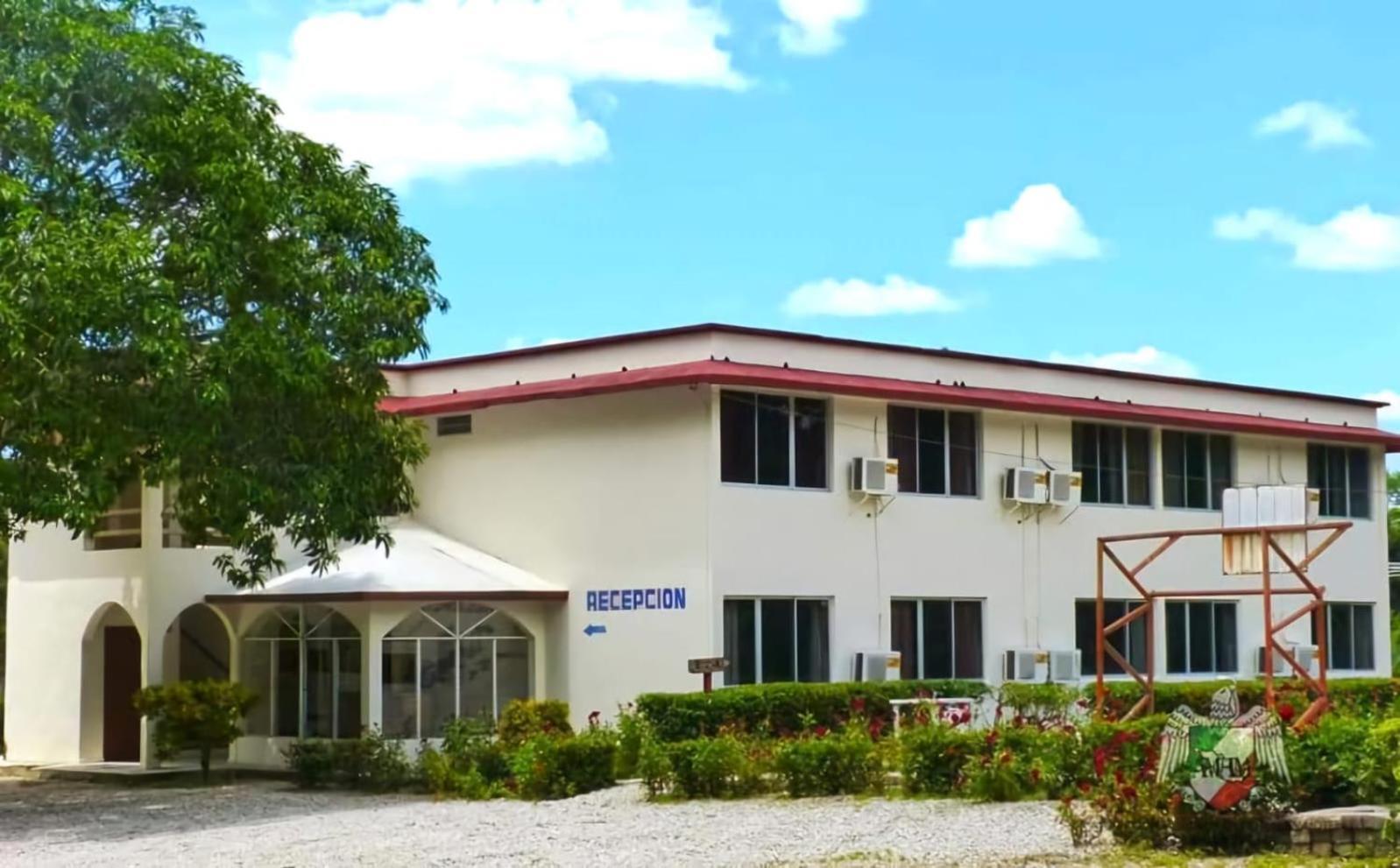 Hotel Los Leones Palenque Kültér fotó